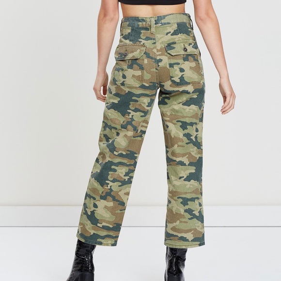 Free People Women's Remy Green Khaki Brown Camo Cropped Jeans - Picture 4 of 9